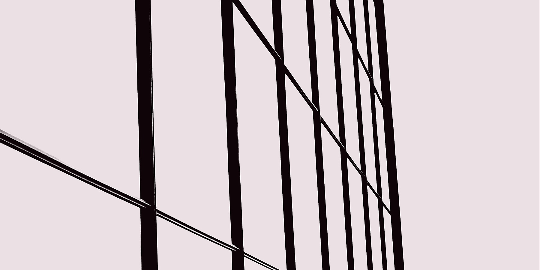 Abstrakte Bürofassade als Sinnbild für § 8c KStG bei Startup-Finanzierungsrunden
